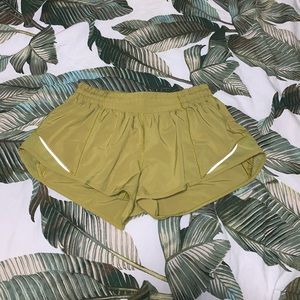 Lululemon Hotty Hots 2.5”